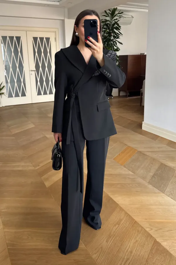 Women's Blazer Jacket and Pants Suit with Cape Detail Women's Blazer Jacket and Pants Suit with Cape Detail