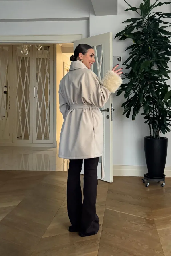 Şal Yaka Kuşaklı Kaşe Kadın Ceket