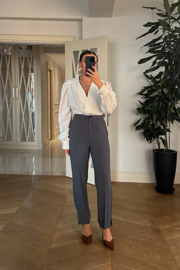 Paçası Yırtmaçlı Kadın Pantolon