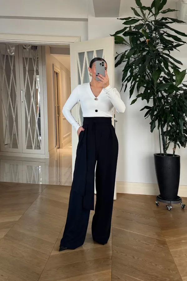 Kuşak Detaylı Pileli Kadın Pantolon