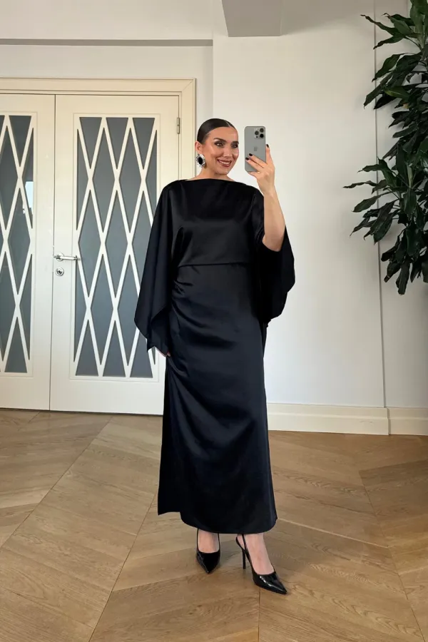 Kayık Yaka Kol Detaylı Saten Elbise