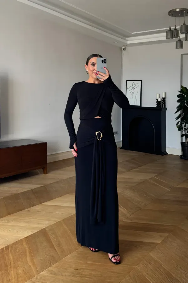 Ensemble chemisier et jupe à boucle