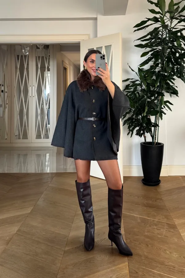 Dikiş Detaylı Suni Kürklü Kaşe Panço