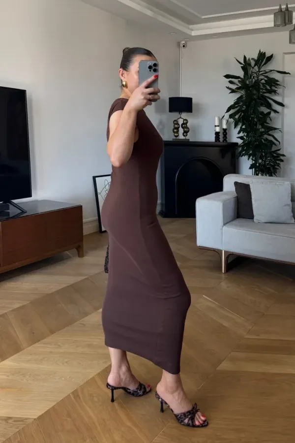 Sleeveless Basic Midi Dress