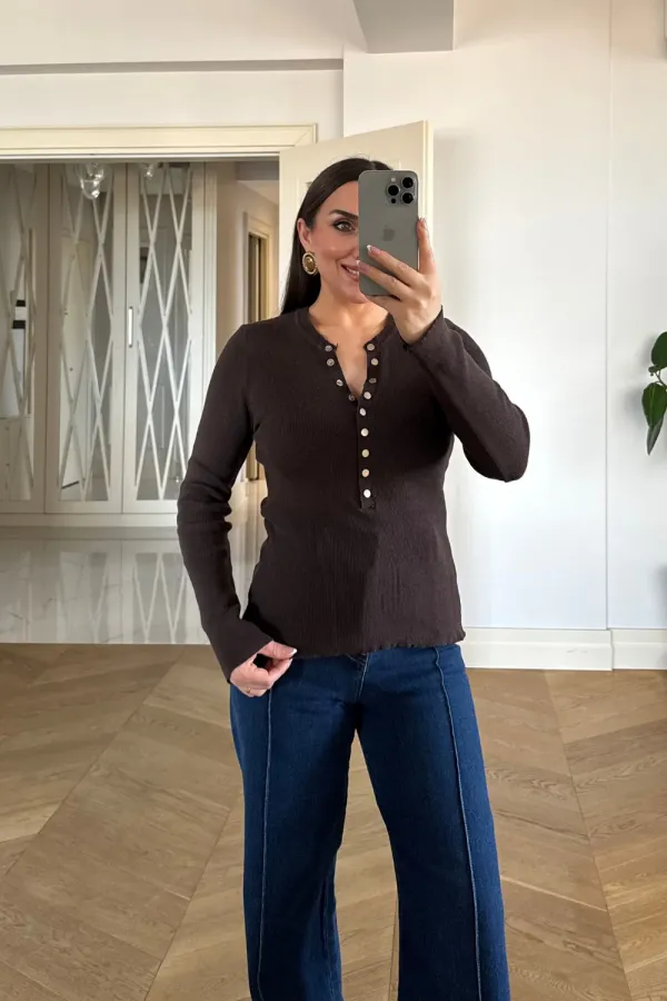 Çıtçıtlı Fitilli Triko Kazak