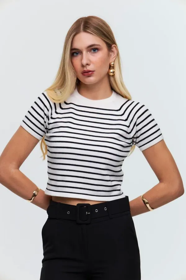 Bisiklet Yaka Kısa Kollu Çizgili Triko Bluz