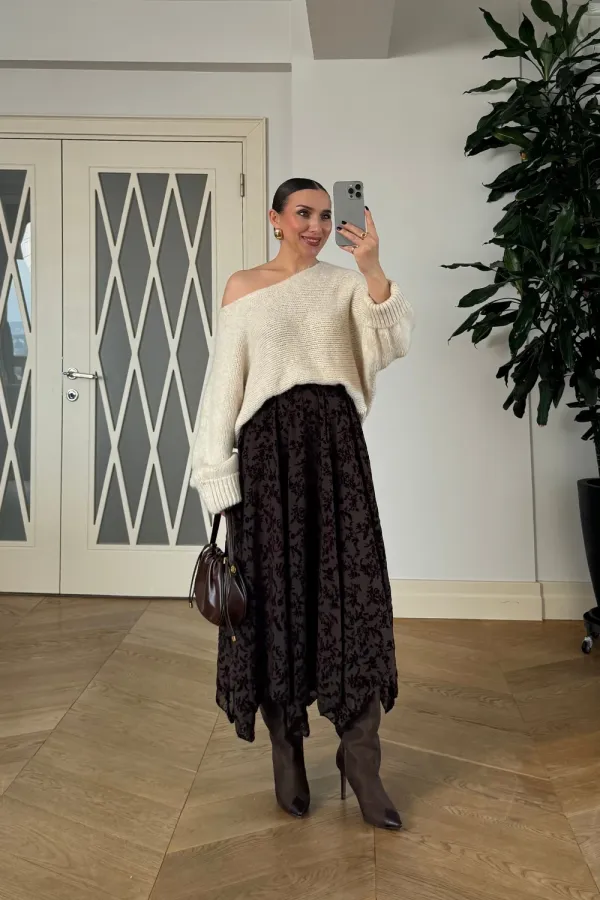 Çiçek Desenli Asimetrik Midi Etek