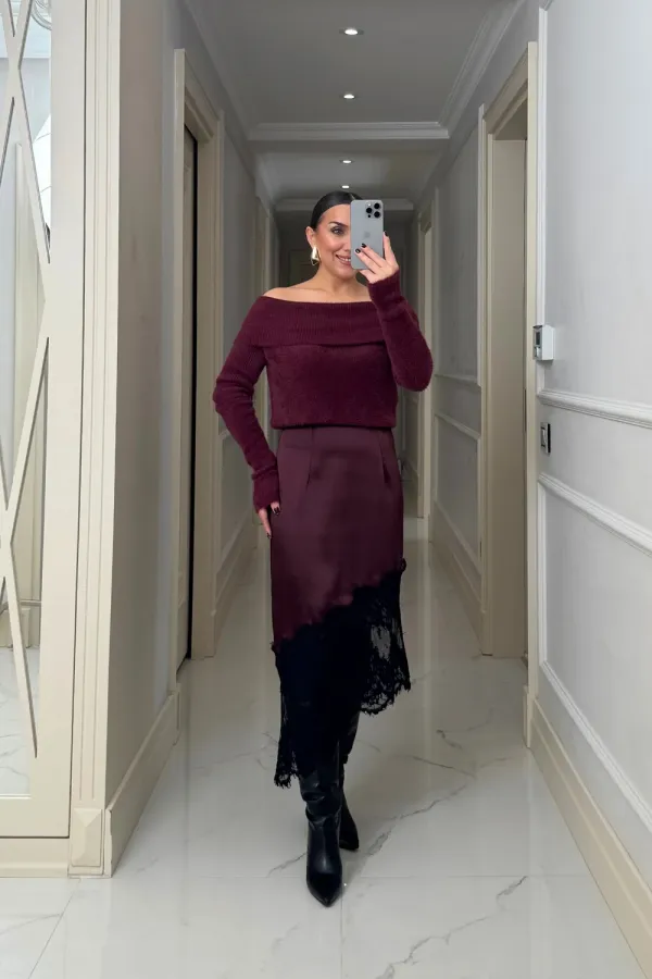 Asimetrik Kesim Dantel Detaylı Saten Etek