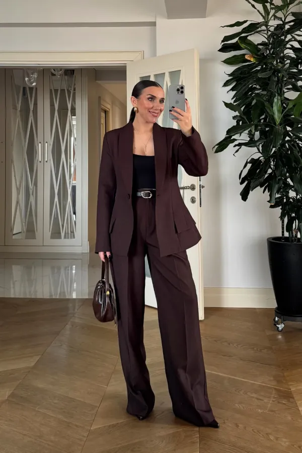 Düz Kesim Pileli Kadın Pantolon