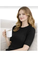 Black Short-Sleeve Crew Neck Slim Fit Women's T-shirt