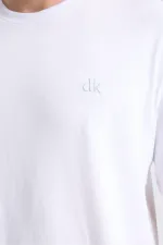 T-shirt blanc à manches courtes et coupe ample pour homme