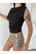 Kadın Bluz - Sandy Kumaş - Çapraz Büzgü Detaylı Kolsuz Bluz