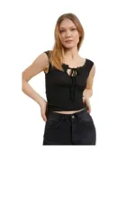 Women's Sleeveless Blouse with Lace Detail and Neckline