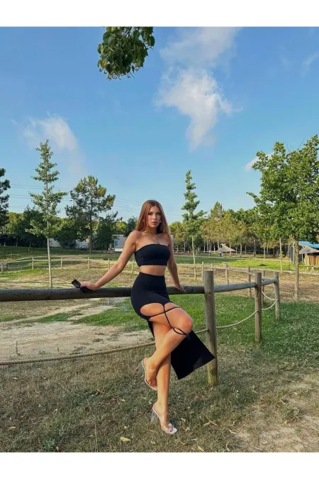 Women's Sandy Fabric Skirt with Lace Detail Two-Piece Black Set