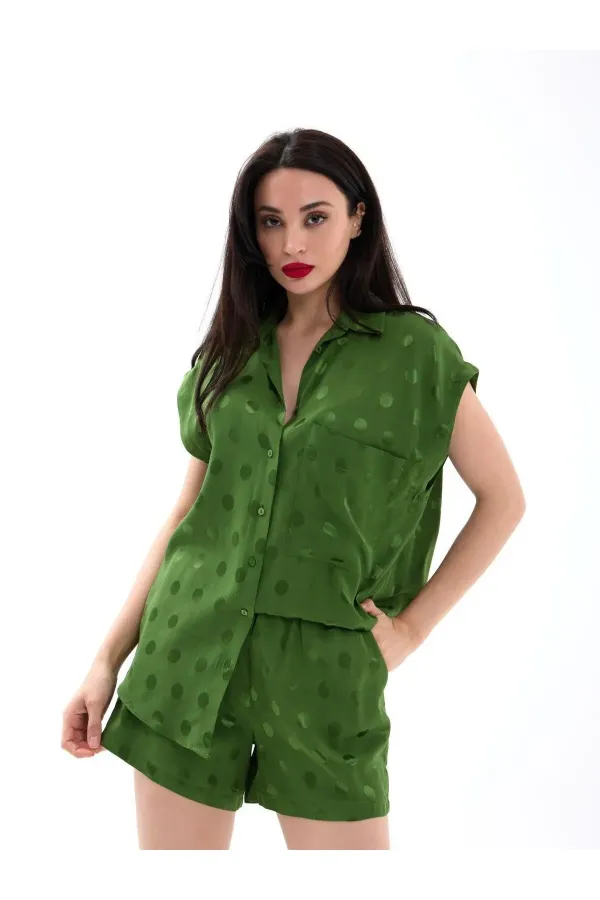 Ensemble chemise et short en satin