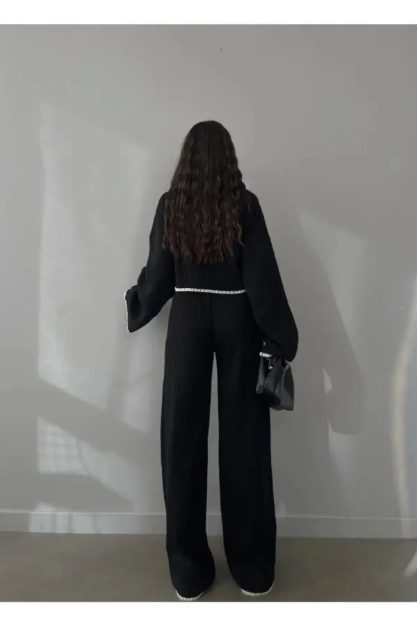 Ensemble en maille côtelée noire pour femme