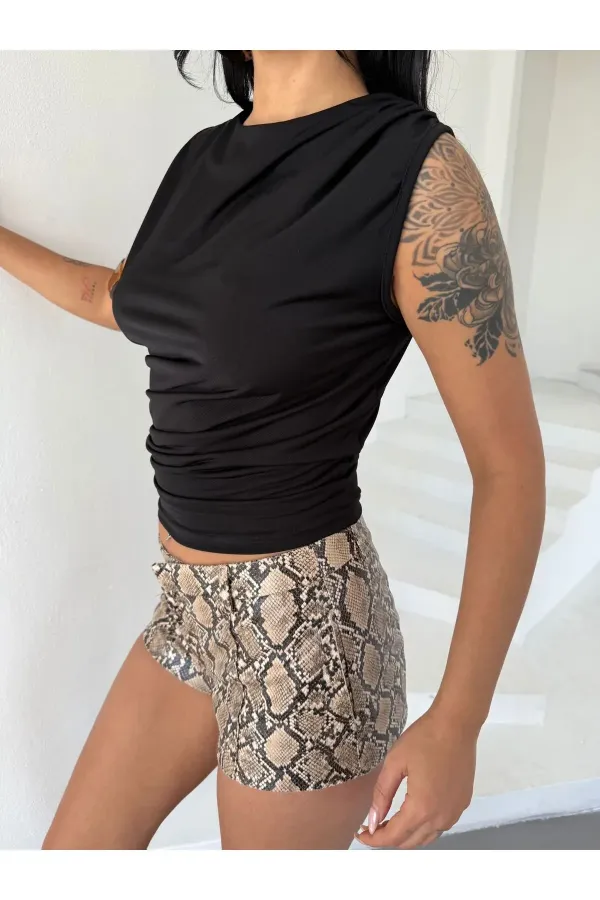 Kadın Bluz - Sandy Kumaş - Çapraz Büzgü Detaylı Kolsuz Bluz