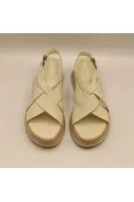 Garda Krem Deri Dolgu Topuk Sandalet