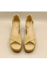 Deka Bej Deri Dolgu Topuk Sandalet