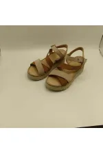 Stabil Çapraz Bantlı Bilekten Bağlamalı Gerçek Deri Süet Kadın Sandalet –  Bej/Açık Kahve