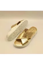 Pantoufles confortables en cuir doré Alessia pour femmes