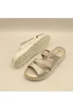 Pantoufles confortables en cuir noir Alda pour femmes