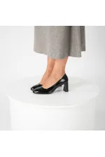 Chaussures Kaila en cuir noir à talons épais pour femmes