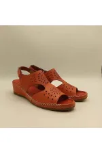 Calina Kırmızı Hakiki Deri El Yapımı Kadın Sandalet – Cesur & Rahat Stil