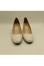 Chaussures Kaila en cuir crème à talons épais pour femmes