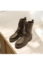 Bottes pour femmes en cuir noir pierre