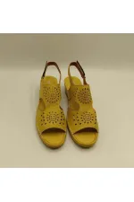 Calina Sarı Hakiki Deri El Yapımı Kadın Sandalet – Renkli Yaz Stili