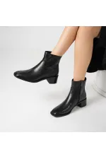 Blanca Black Leather Women's Boots – TPU Non-Slip Sole – 17 cm Boot Height – Zipper Closure – Leather Inner & Outer Material