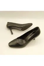 Beatriz Siyah Deri Üçgen Topuklu Kadın Ayakkabı