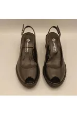 Terre Siyah Deri Dolgu Topuk Sandalet