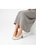 Chaussures Kaila en cuir crème à talons épais pour femmes