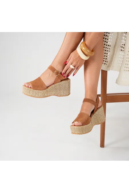 Ametist Exclusive Agatha Taba Süet Dolgu Topuk Kadın Sandalet | Yazlık Rahat ve Şık Kadın Sandalet