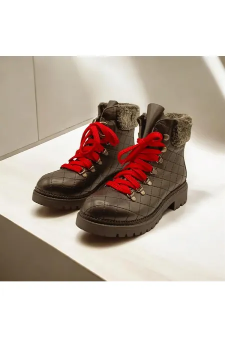 Bottes pour femmes en cuir noir doublées de fourrure