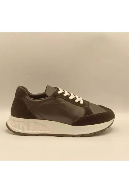 Ametist Exclusive Grande Siyah Kadın Deri Spor Ayakkabı – Hafif & Dayanıklı