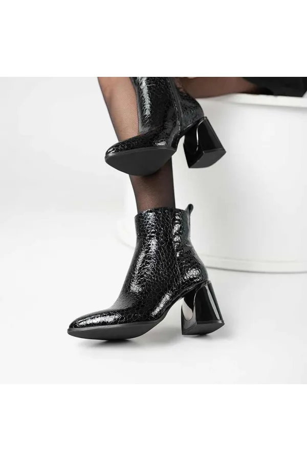 Valeria Black Beanie Pattern Genuine Leather Women's Boots – Pointed Toe, Metal-Embellished Heel