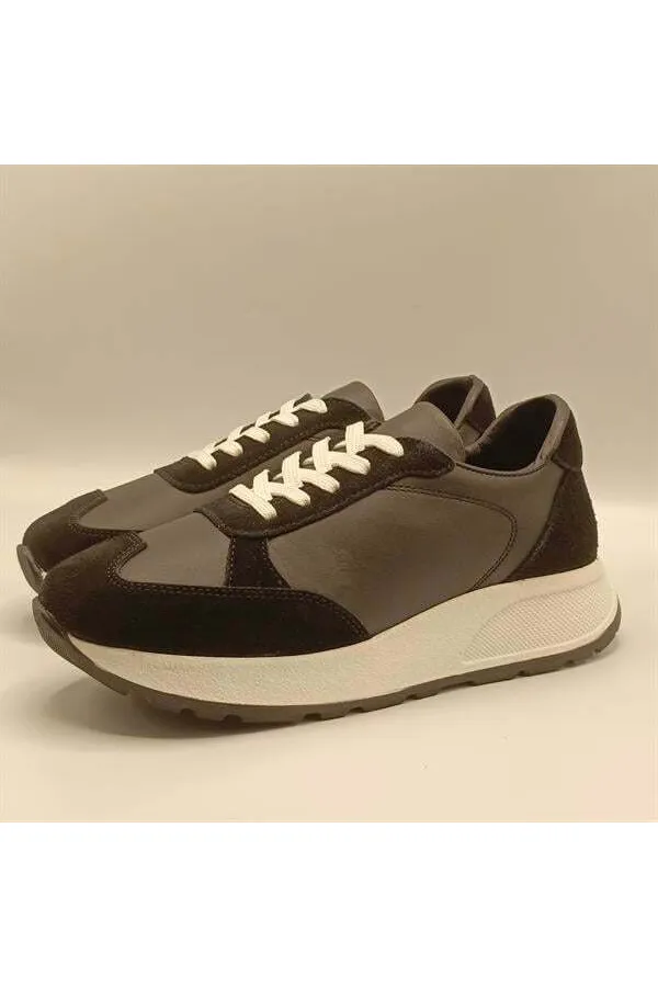 Ametist Exclusive Grande Siyah Kadın Deri Spor Ayakkabı – Hafif & Dayanıklı