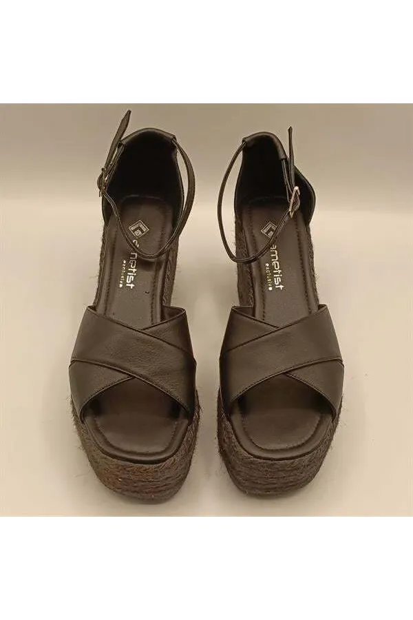 Deka Siyah Deri Dolgu Topuk Kadın Sandalet
