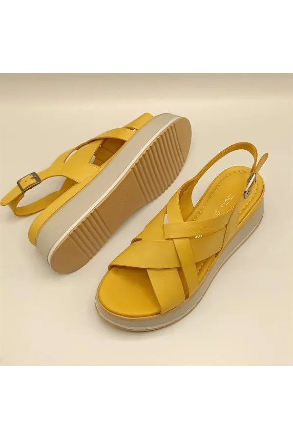 Garda Sarı Deri Dolgu Topuk Sandalet