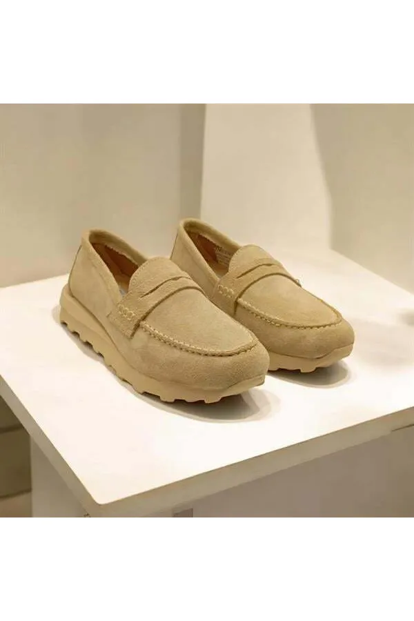 Mocassins Carle en daim beige pour femmes