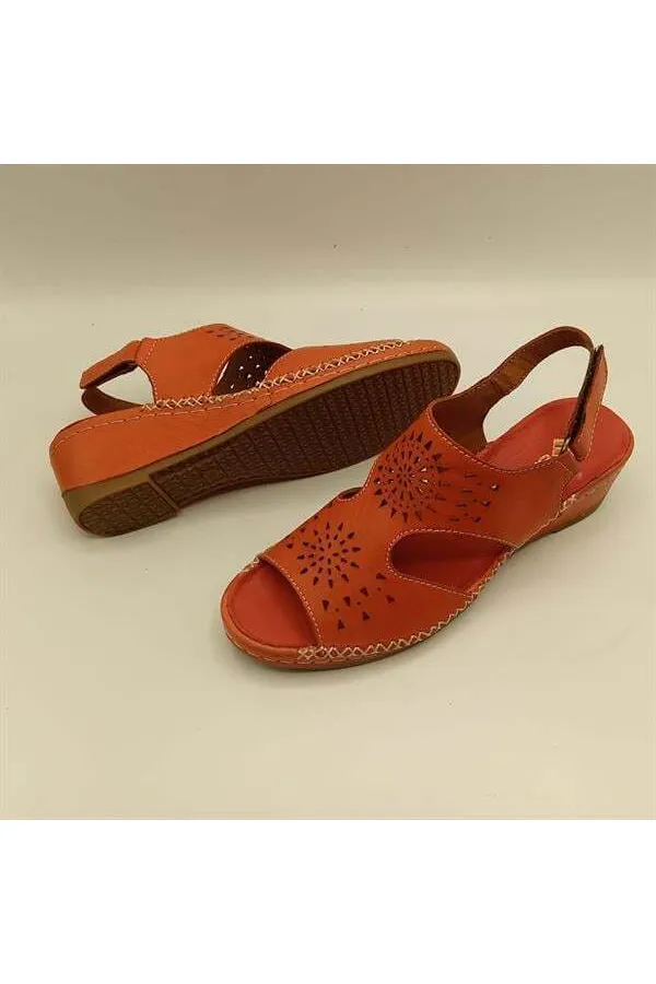 Calina Kırmızı Hakiki Deri El Yapımı Kadın Sandalet – Cesur & Rahat Stil