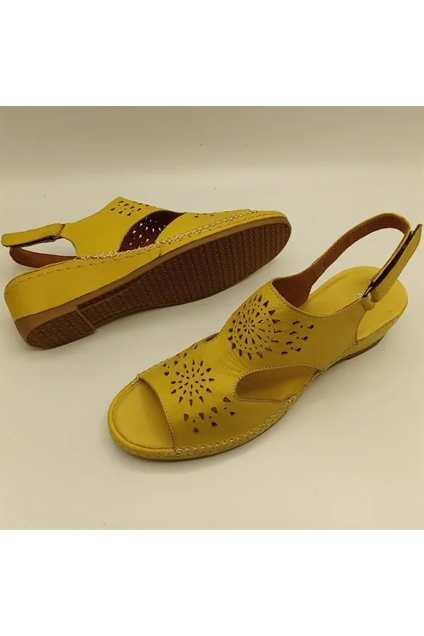 Calina Sarı Hakiki Deri El Yapımı Kadın Sandalet – Renkli Yaz Stili