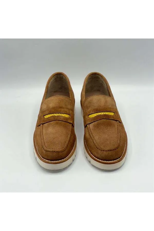 Mocassins pour femmes Malta en daim beige – Daim véritable, semelle en polyuréthane