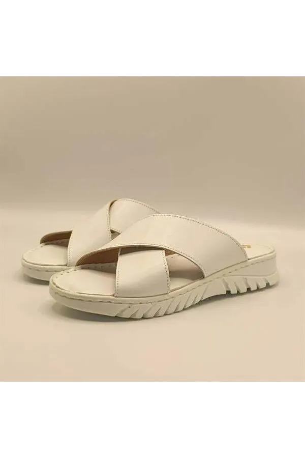 Pantoufles confortables en cuir blanc Alessia pour femmes