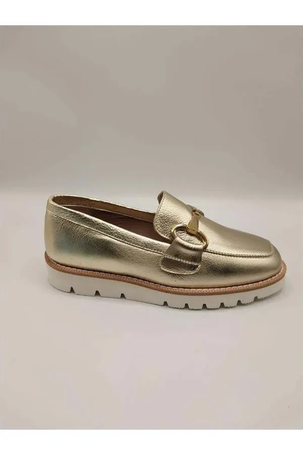Malta Altın Deri Kadın Günlük Ayakkabı – Parlak Altın Tokalı