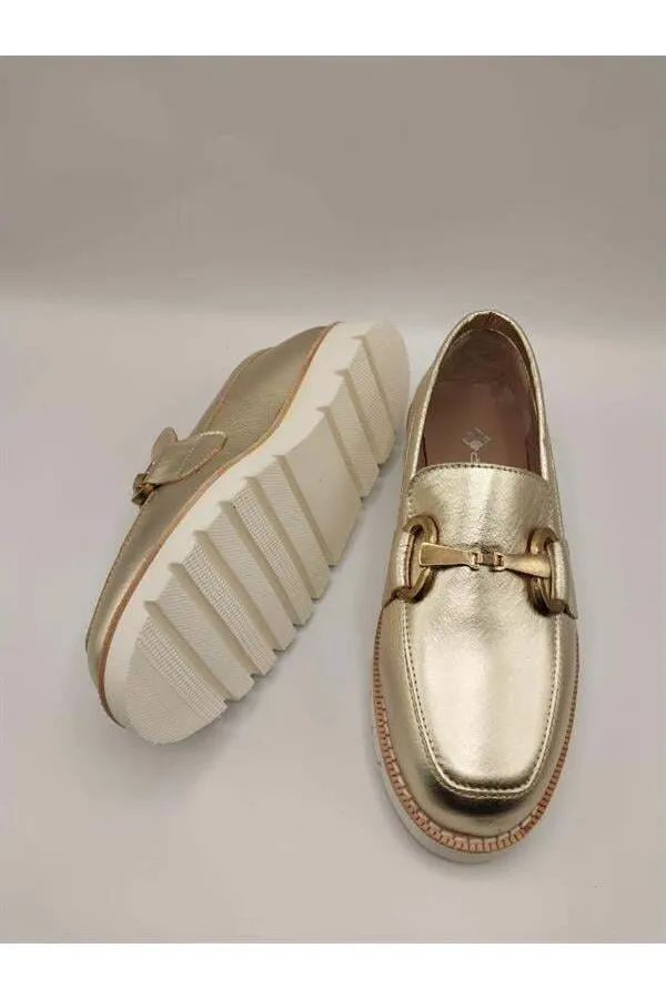 Malta Altın Deri Kadın Günlük Ayakkabı – Parlak Altın Tokalı