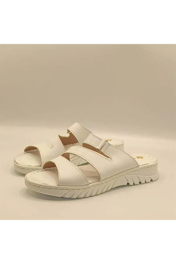 Pantoufles confortables en cuir blanc Alda pour femmes